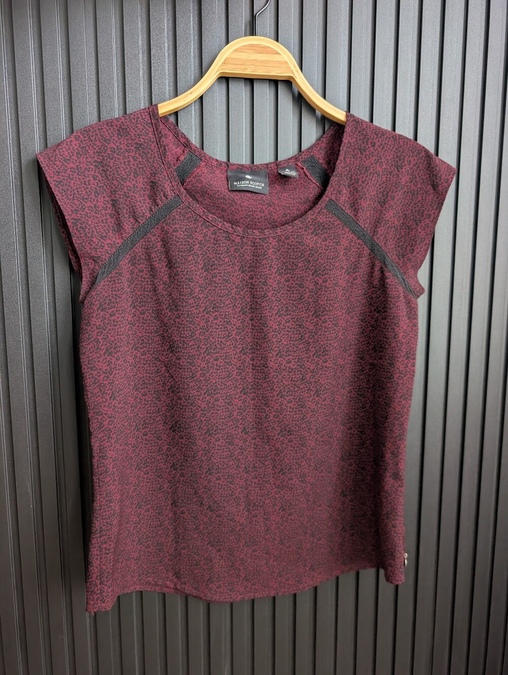 Maison Scotch Women's Cap Sleeve Top in Wine Leopard Size 1 Small